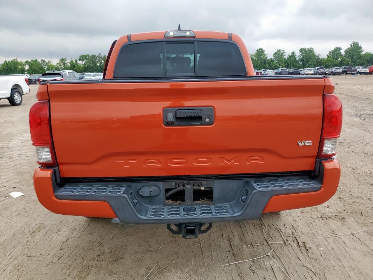 2016 Toyota Tacoma Double Cab - Фото 6
