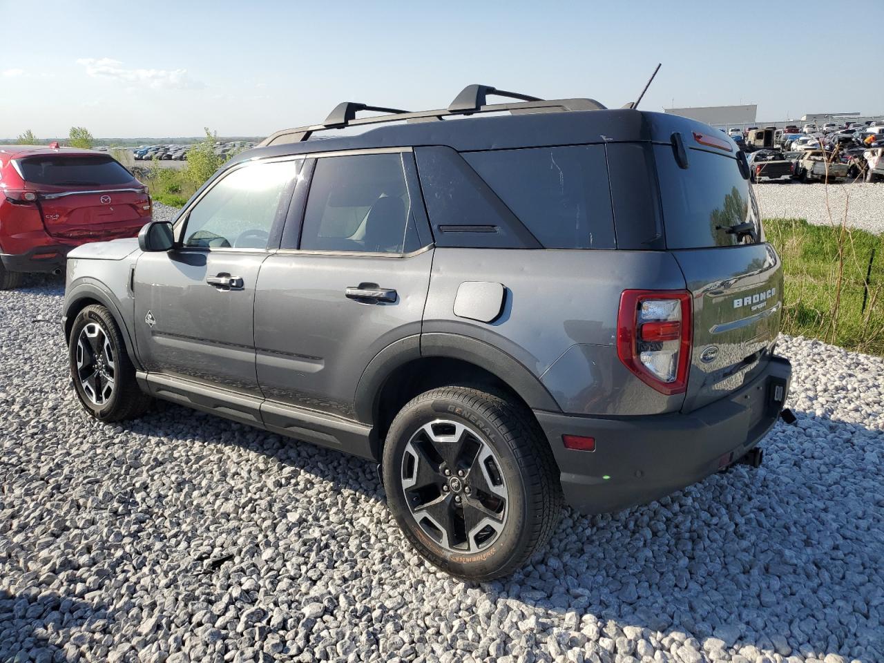 2021 Ford Bronco Sport Outer Banks - Image 2