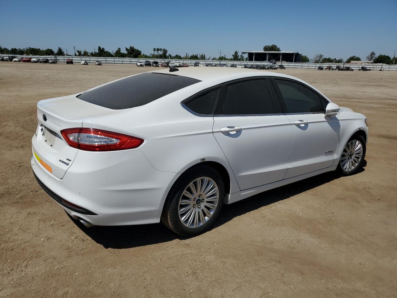2016 Ford Fusion Se Hybrid - Image 3