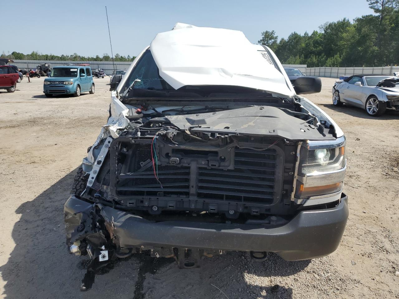 2017 Chevrolet Silverado K1500 - Image 5