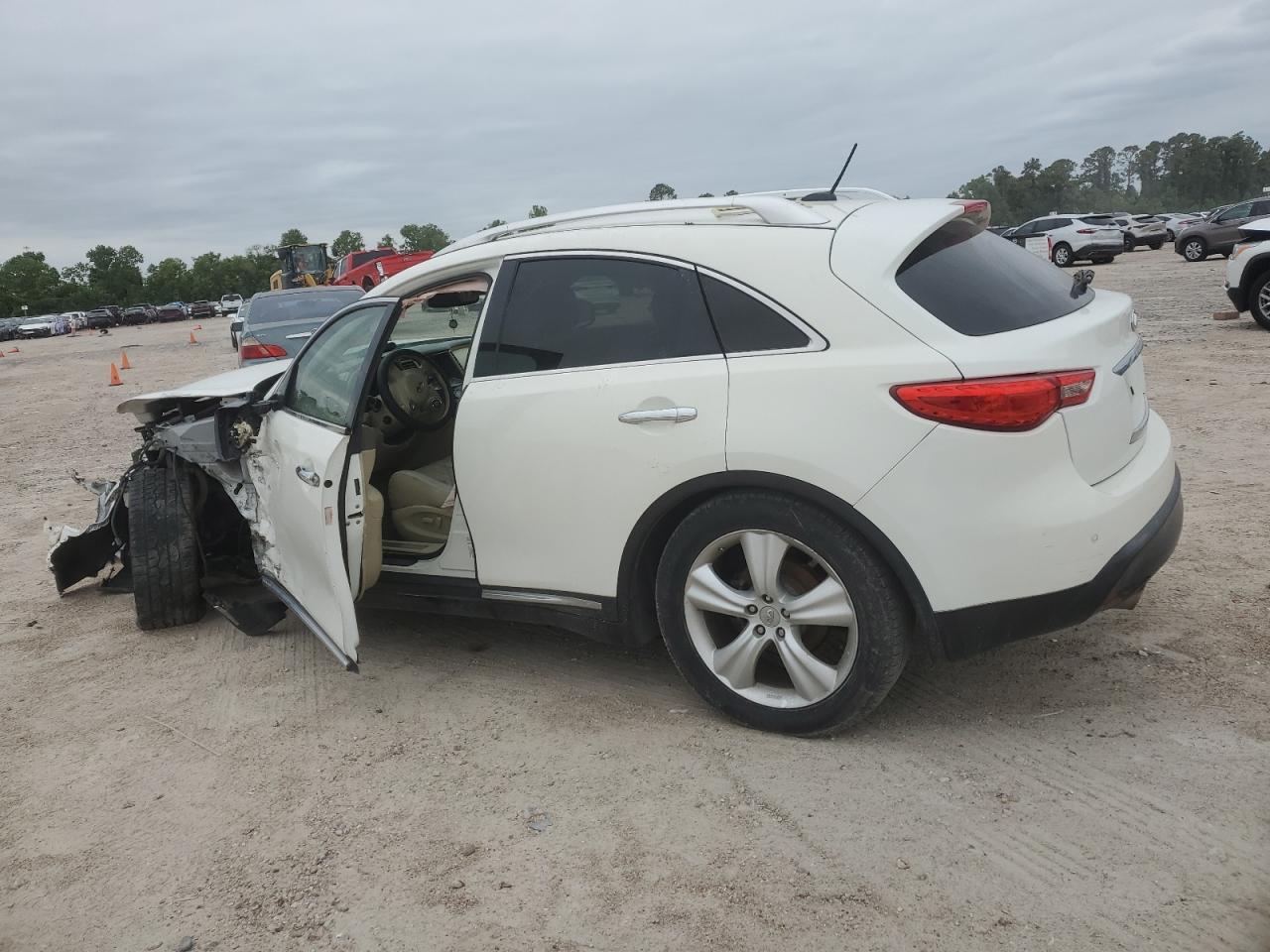 2011 Infiniti Fx35 - Image 2