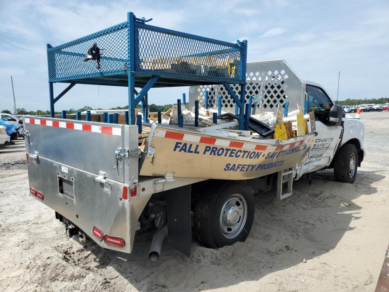 2024 Ford F250 Super Duty - Image 3