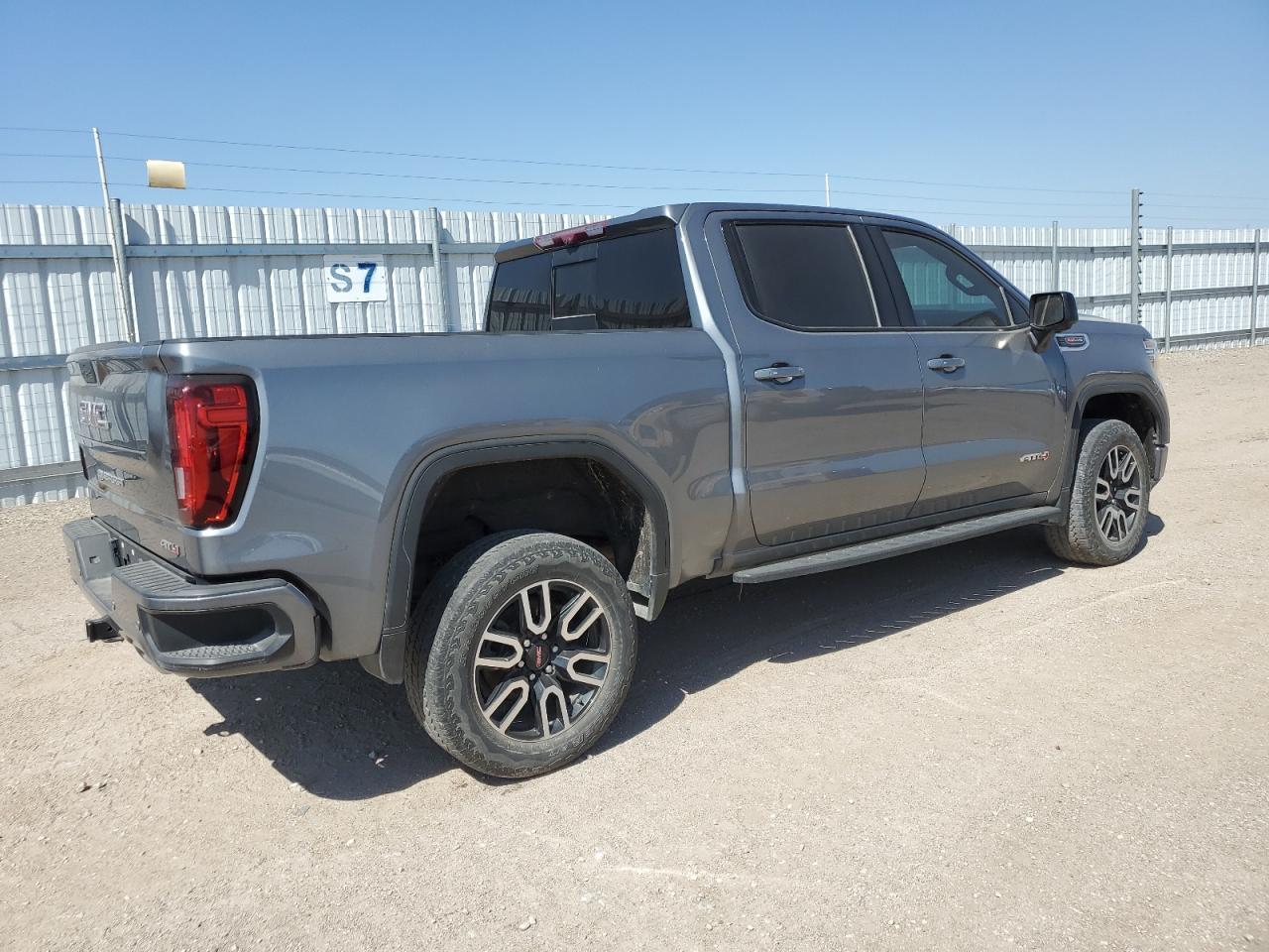 2021 GMC Sierra K15 - Фото 3