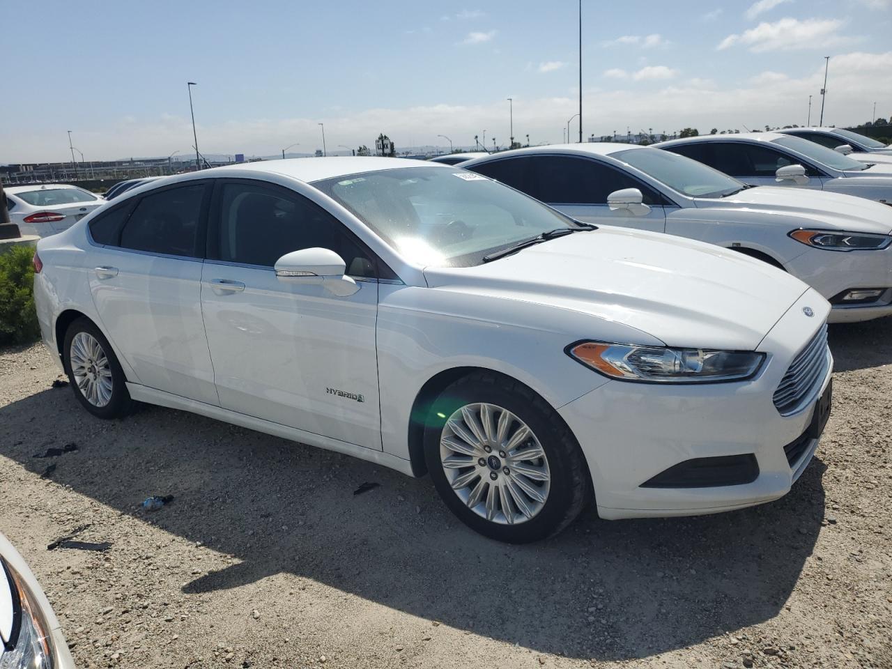 2015 Ford Fusion Se Hybrid - Фото 4
