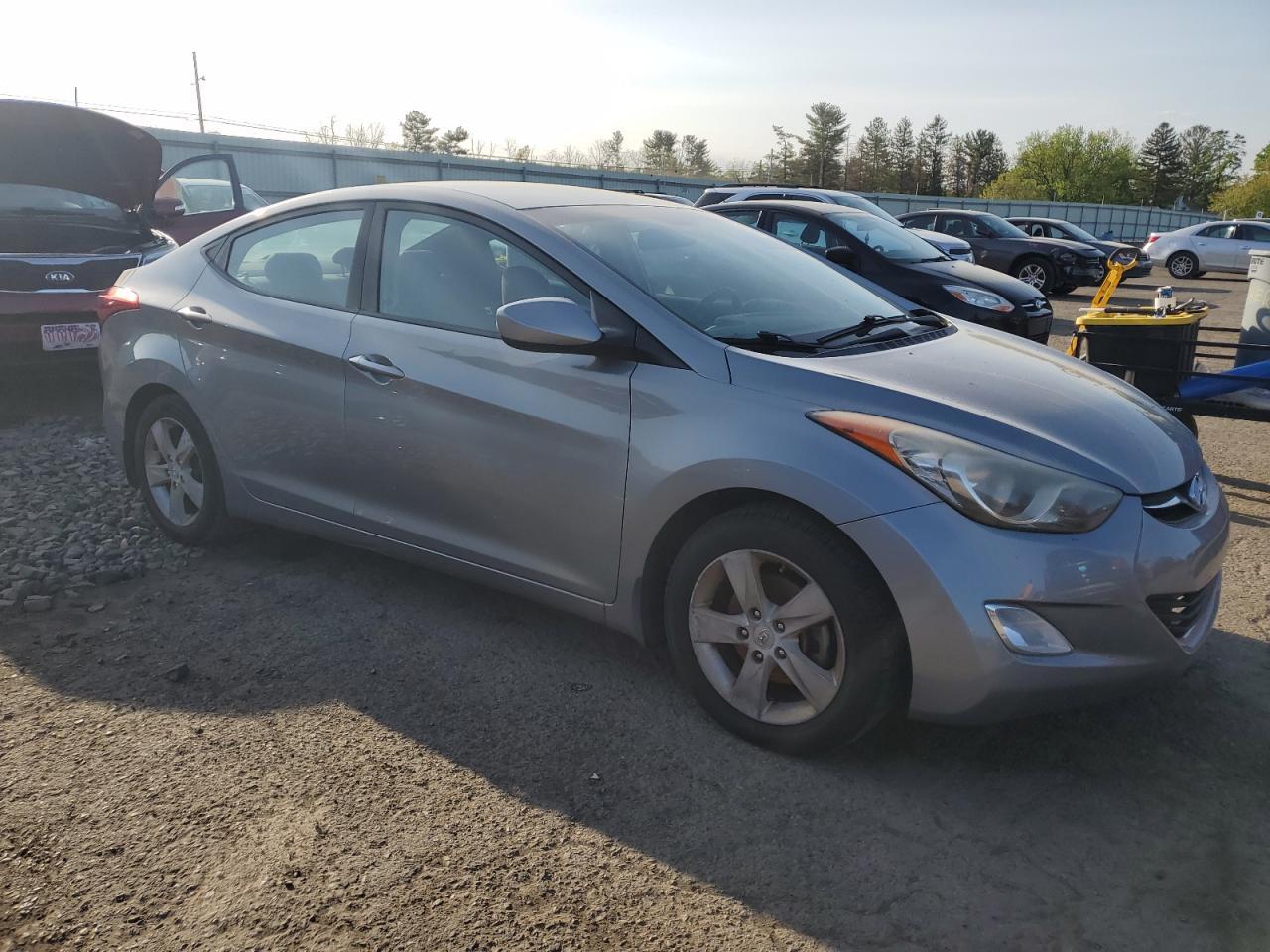 2013 Hyundai Elantra - Фото 4