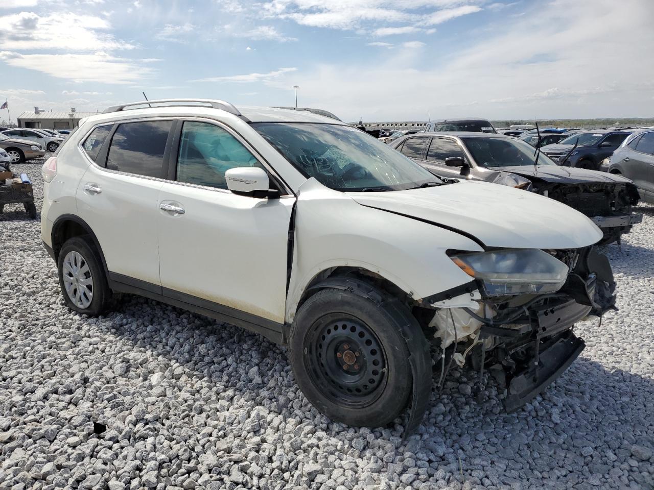 2015 Nissan Rogue S - Фото 4