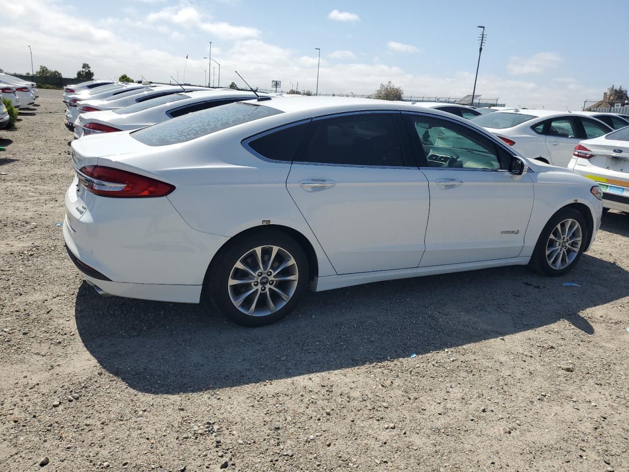 2017 Ford Fusion Se Hybrid - Image 3