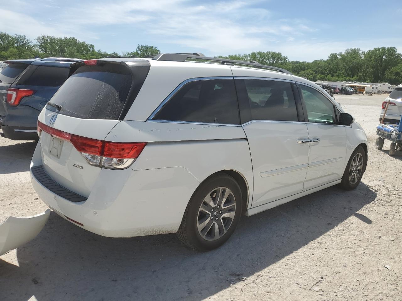 2016 Honda Odyssey Touring - Фото 3