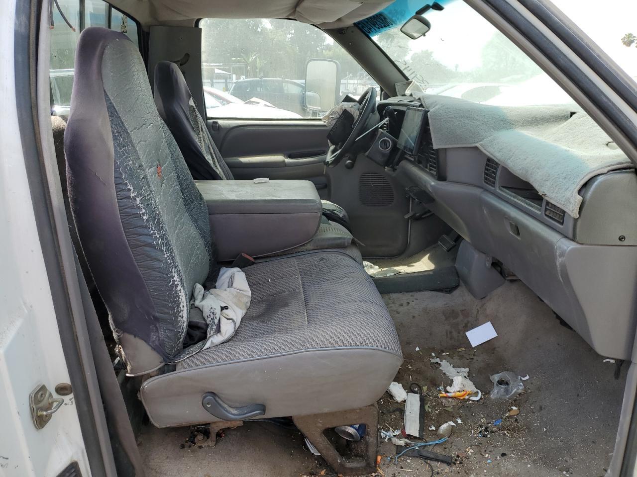 1996 Dodge Ram 2500 - Фото 7