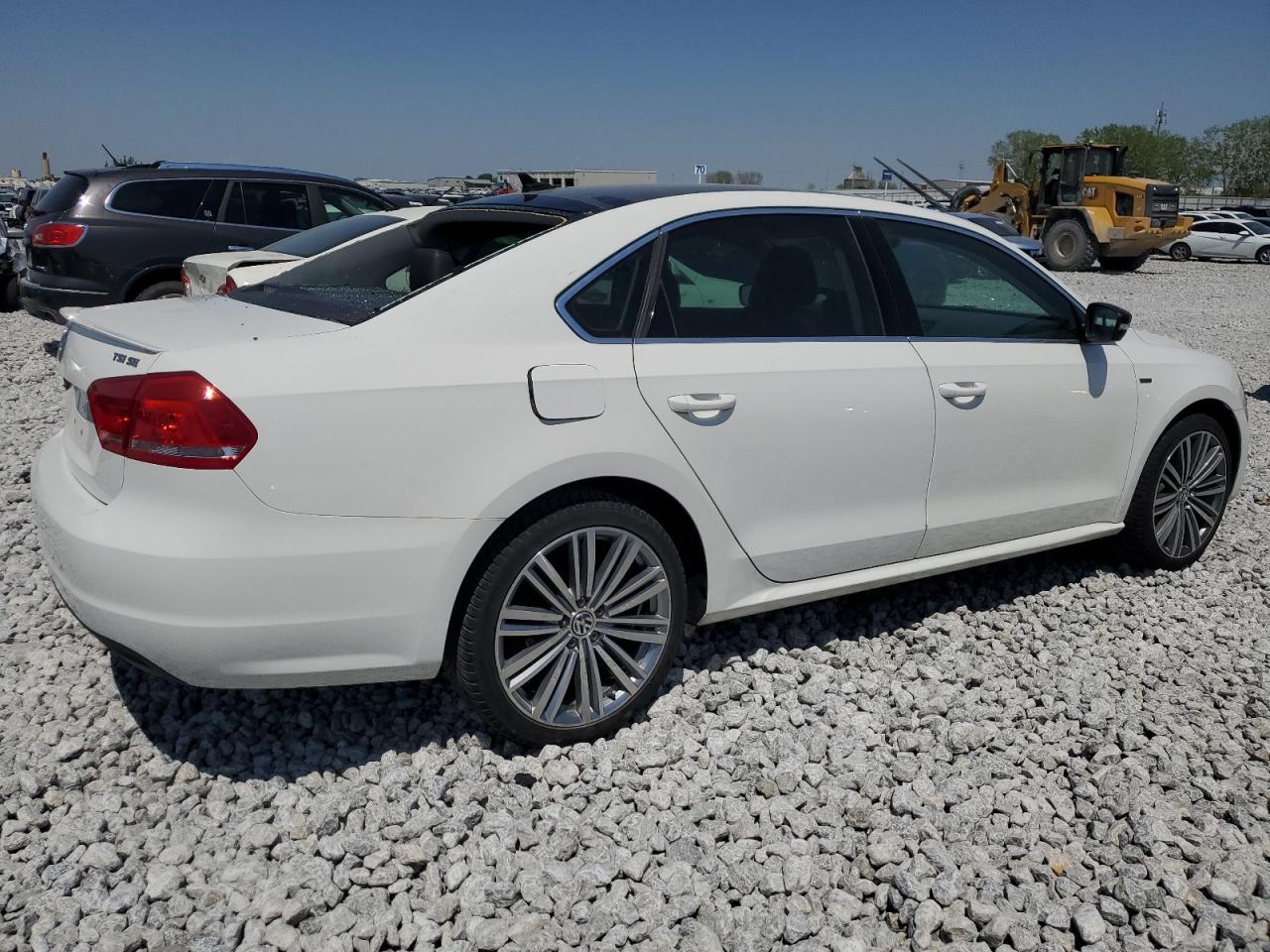 2015 Volkswagen Passat Se - Фото 3