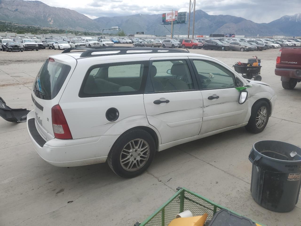 2003 Ford Focus Se - Image 3