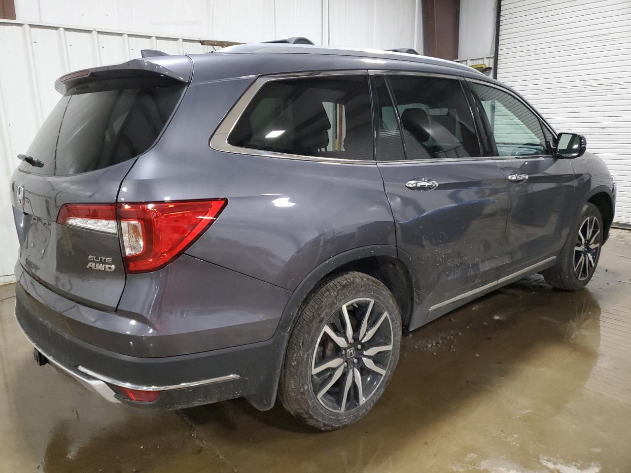 2022 Honda Pilot Elite - Image 3