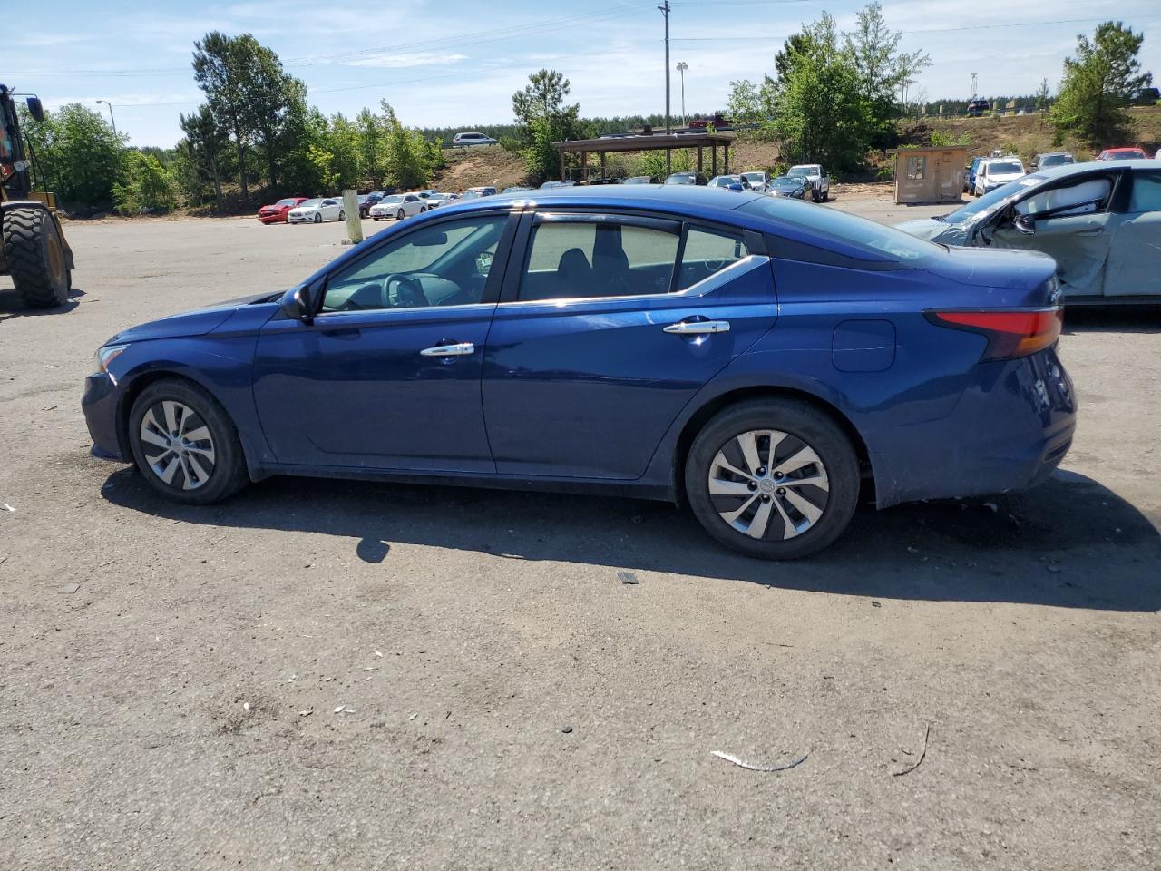 2020 Nissan Altima S - Фото 2