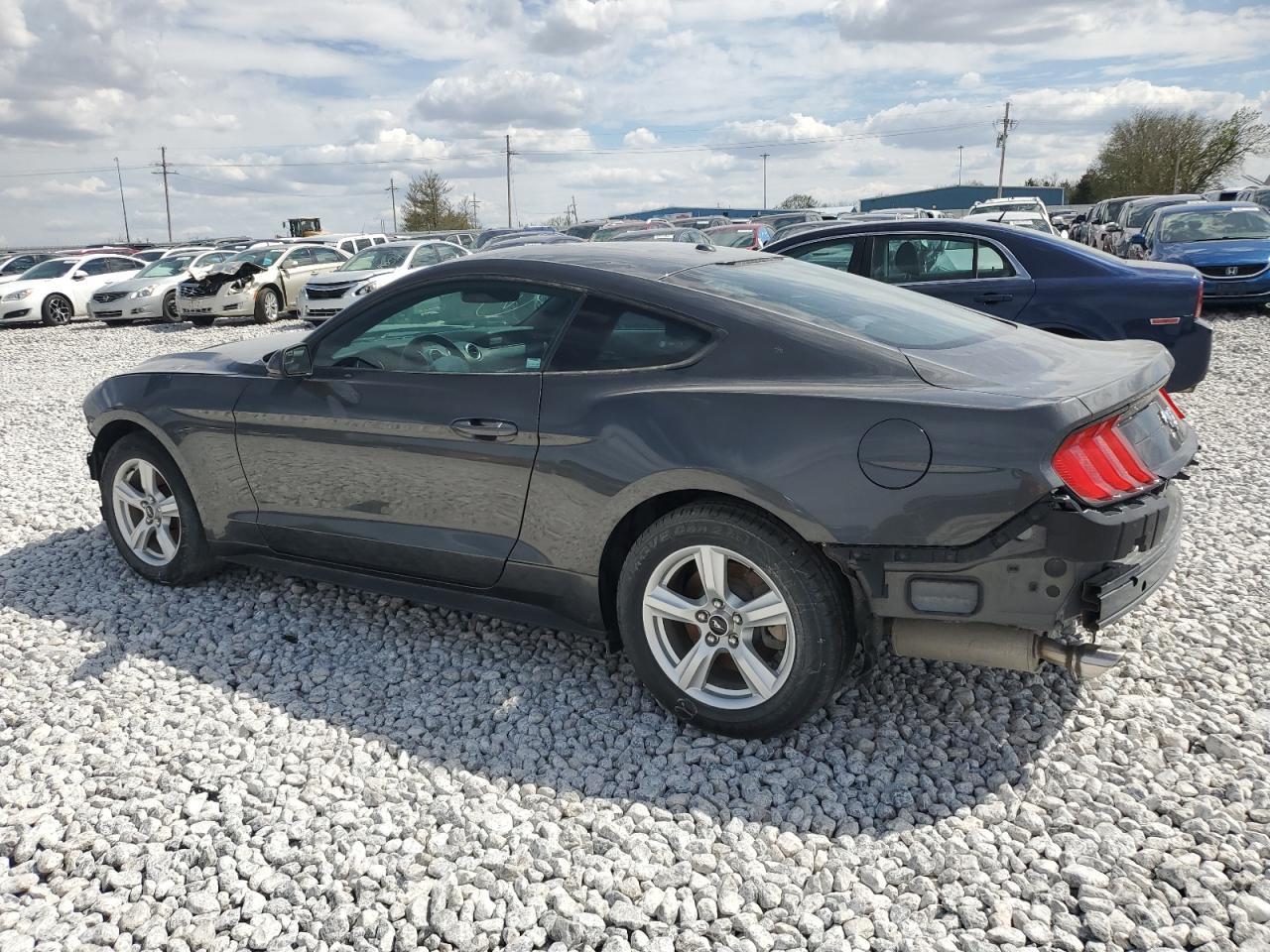 2019 Ford Mustang - Фото 2