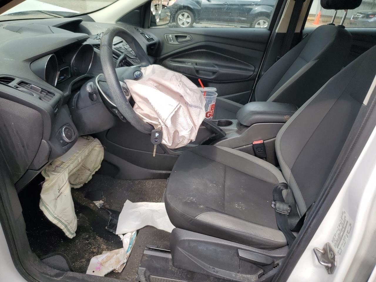 2013 Ford Escape S - Фото 7