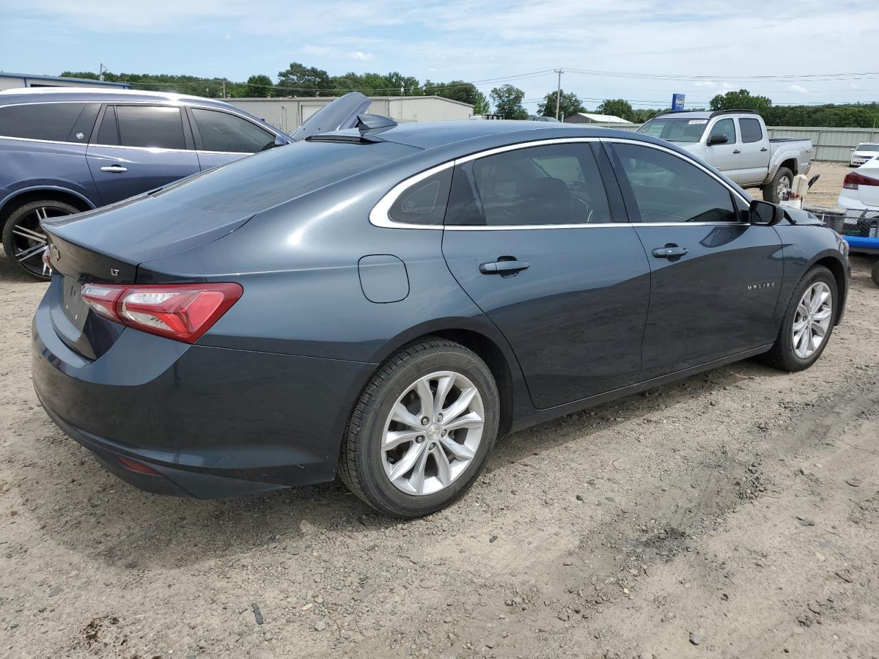 2020 Chevrolet Malibu Lt - Image 3