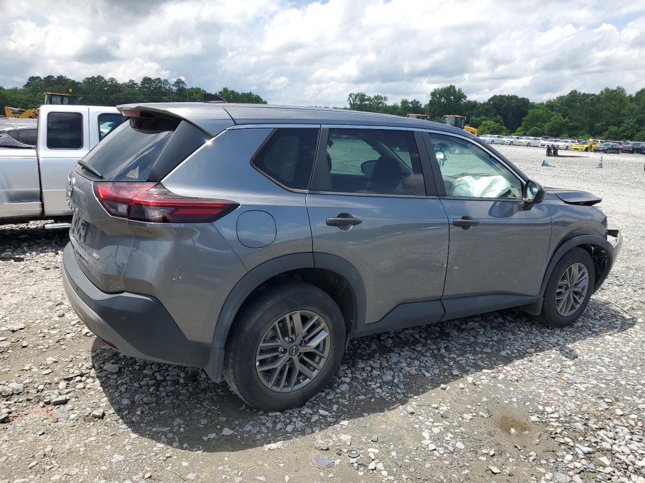 2023 Nissan Rogue S - Фото 3