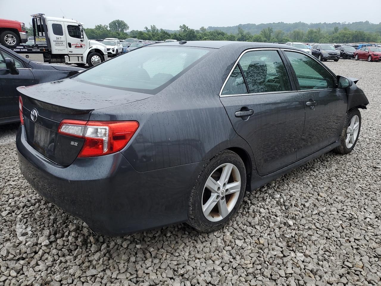 2012 Toyota Camry Base - Фото 3