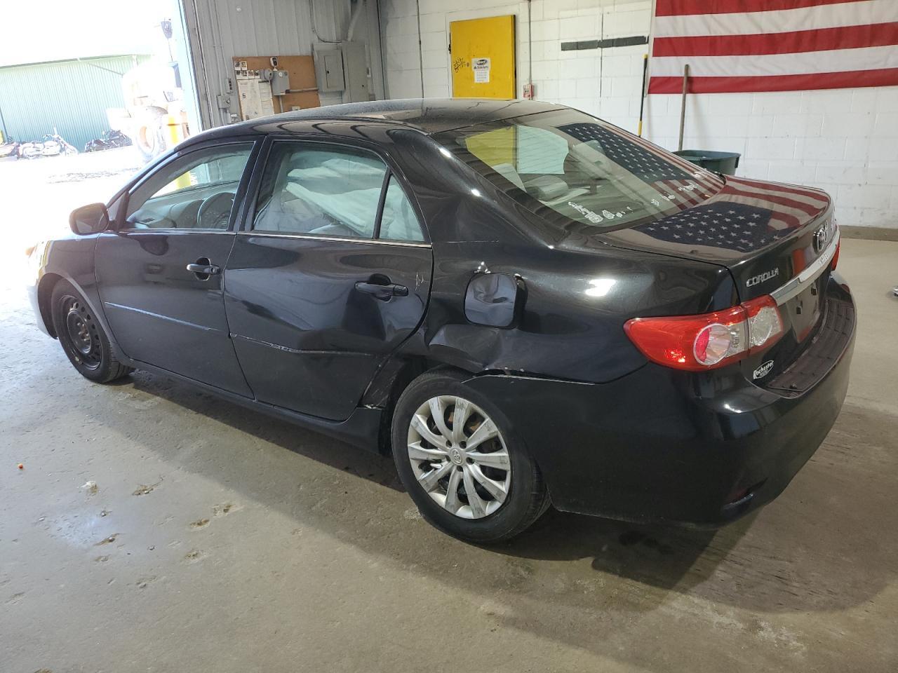 2013 Toyota Corolla Le - Фото 2