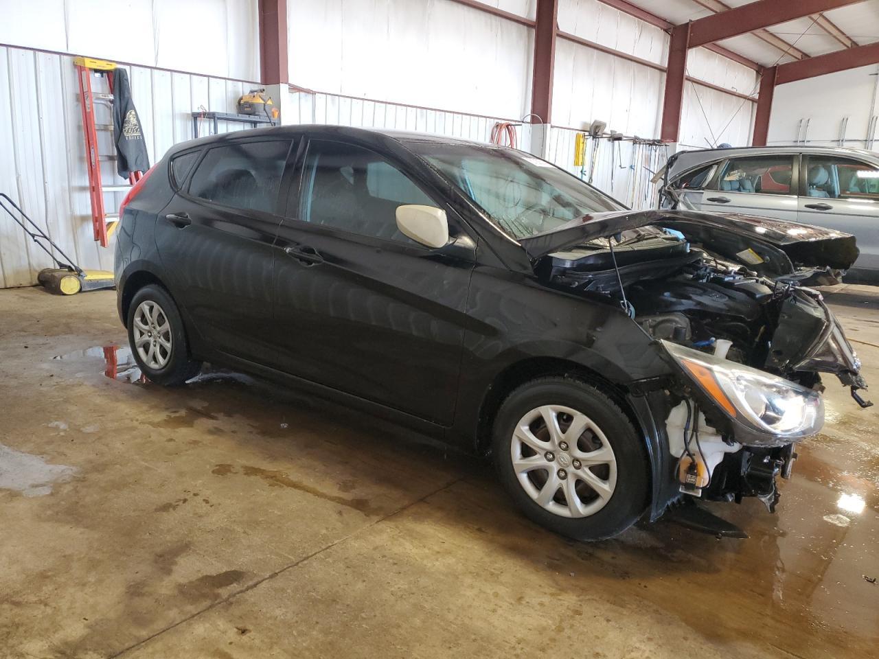 2012 Hyundai Accent Gls - Image 4