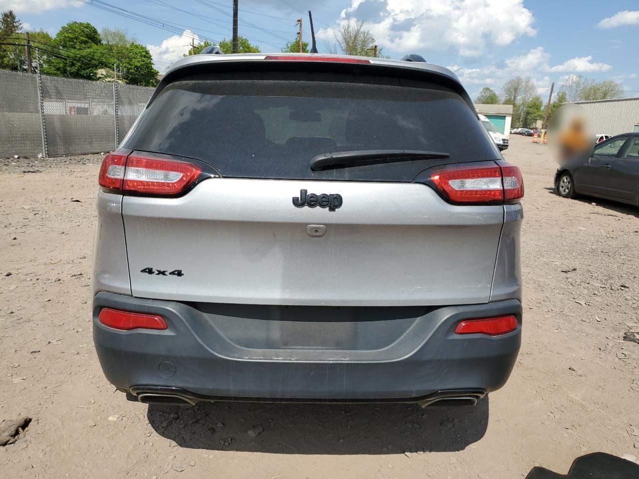 2017 Jeep Cherokee - Фото 6