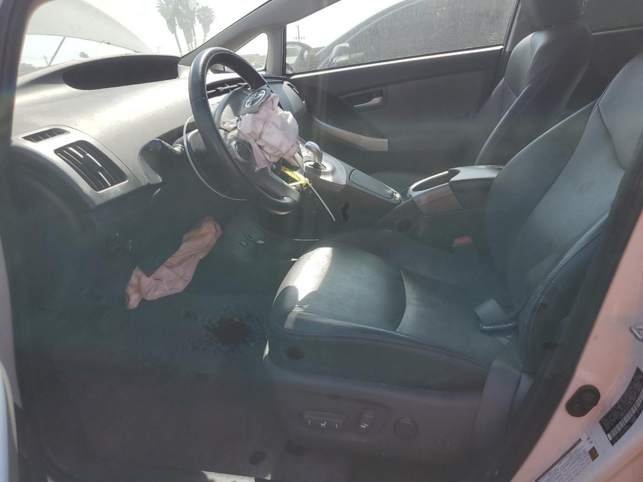 2015 Toyota Prius - Фото 7