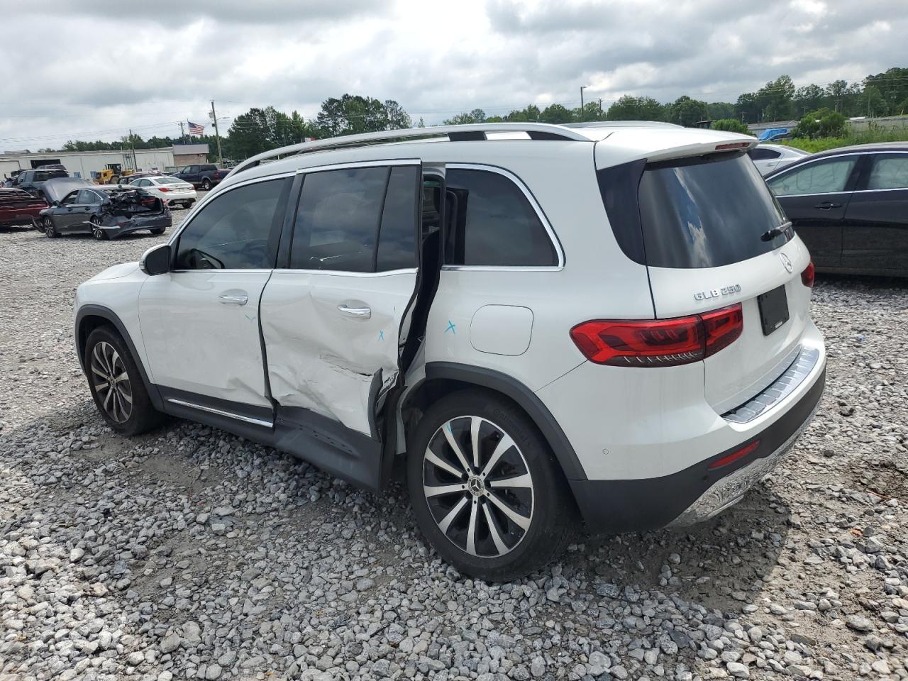 2021 Mercedes-Benz Glb 250 - Фото 2