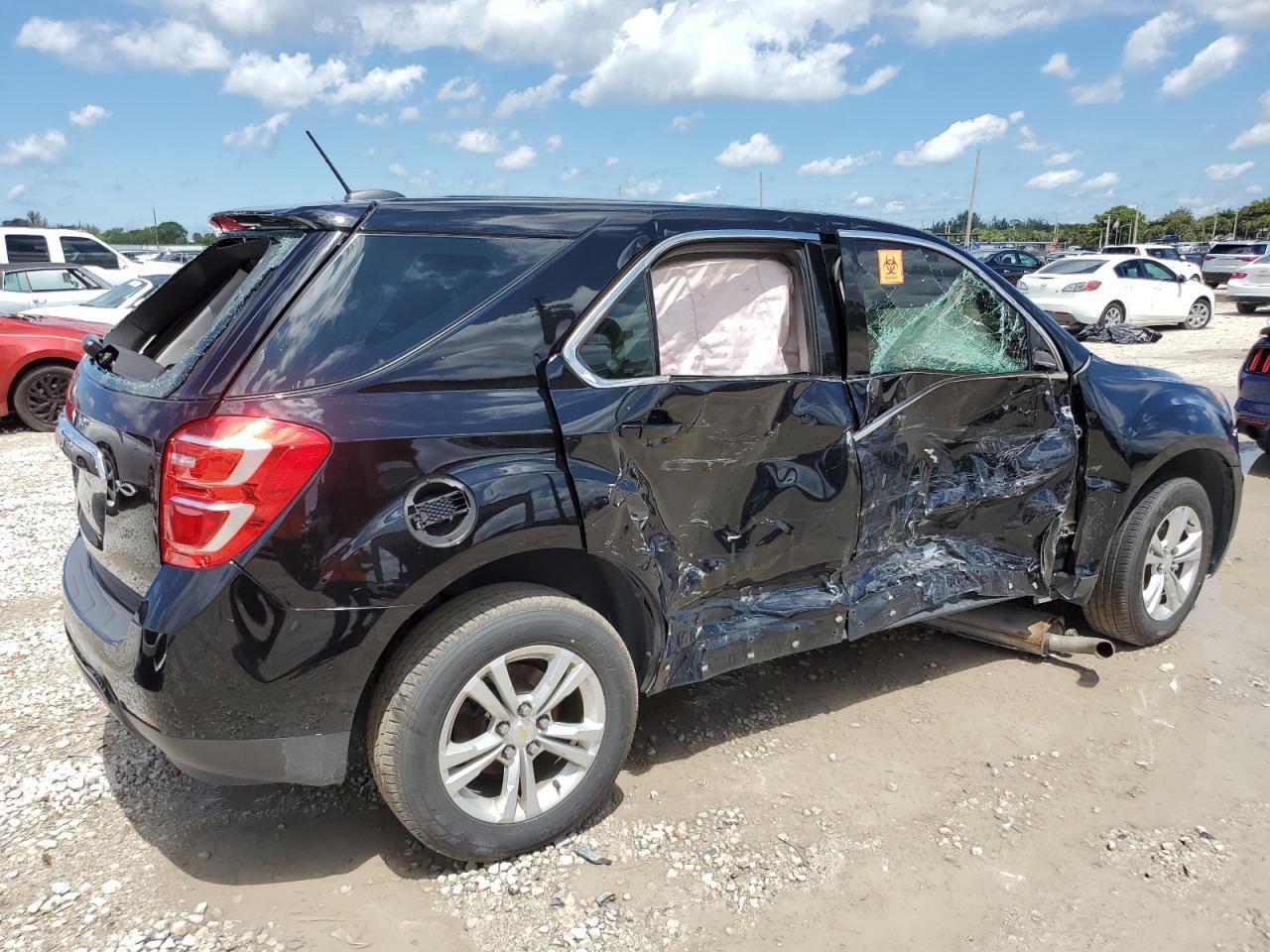 2017 Chevrolet Equinox Ls - Image 3