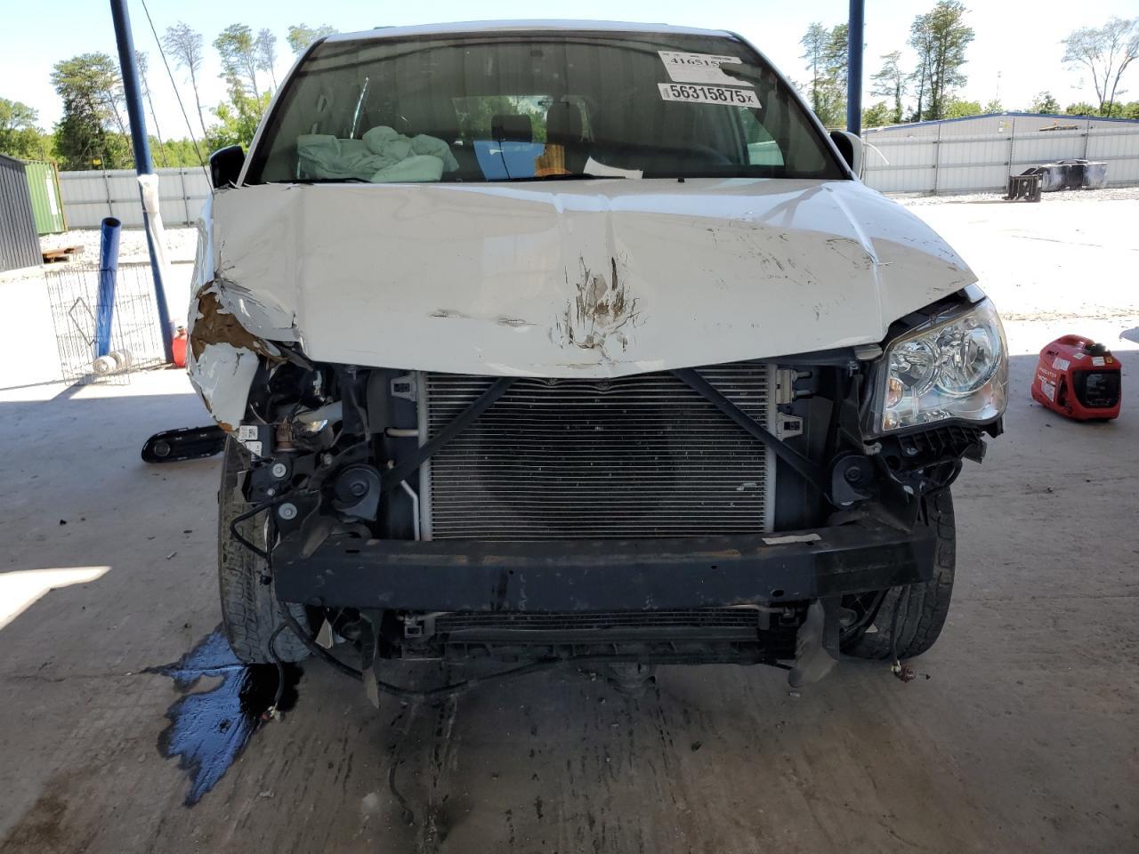 2015 Chrysler Town & Country Touring - Фото 5