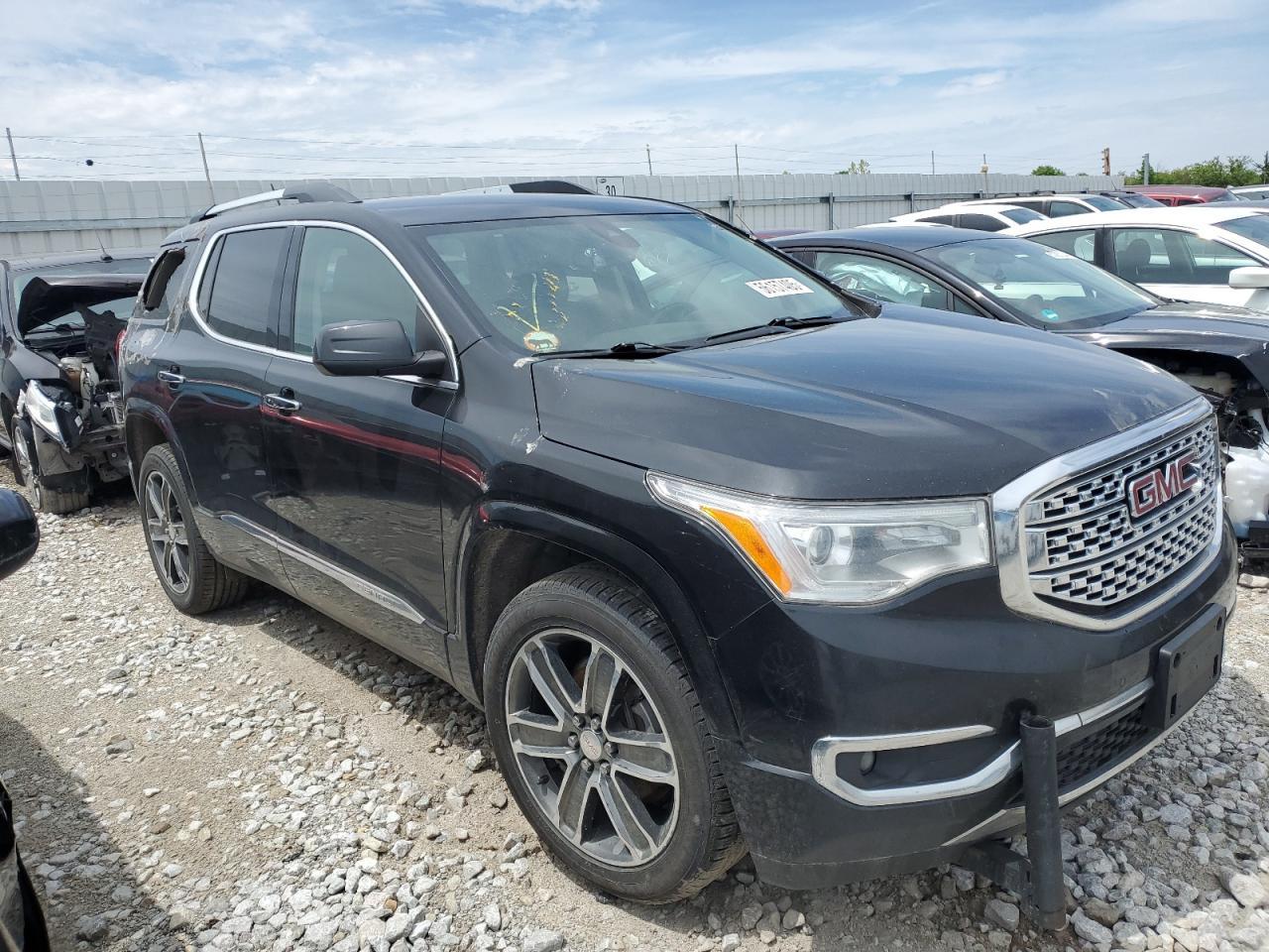 2019 GMC Acadia Denali - Image 4
