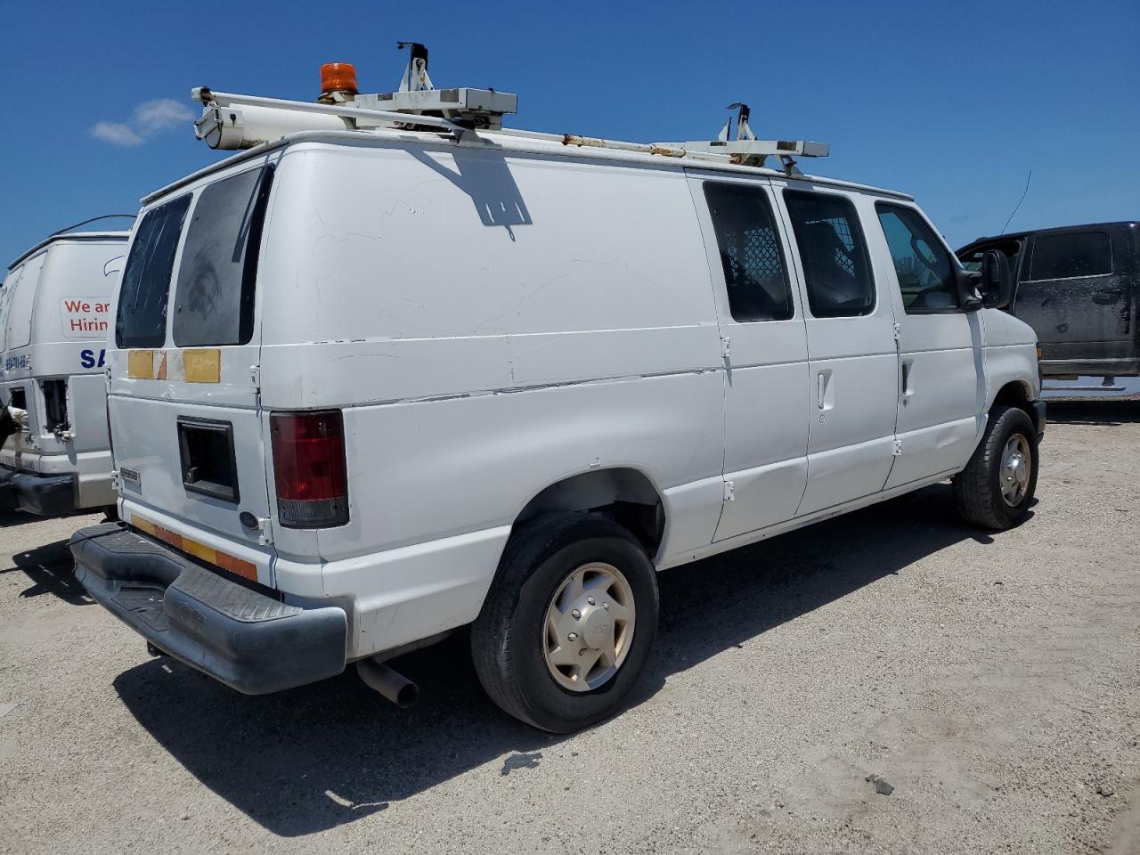 2009 Ford Econoline E350 Super Duty Van - Image 3