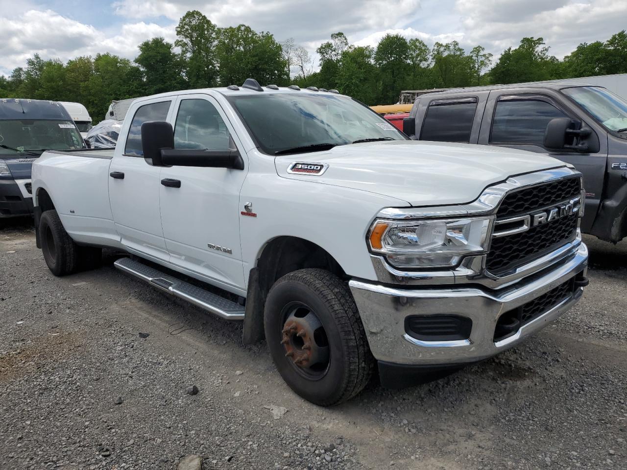 2022 Ram 3500 Tradesman - Image 4