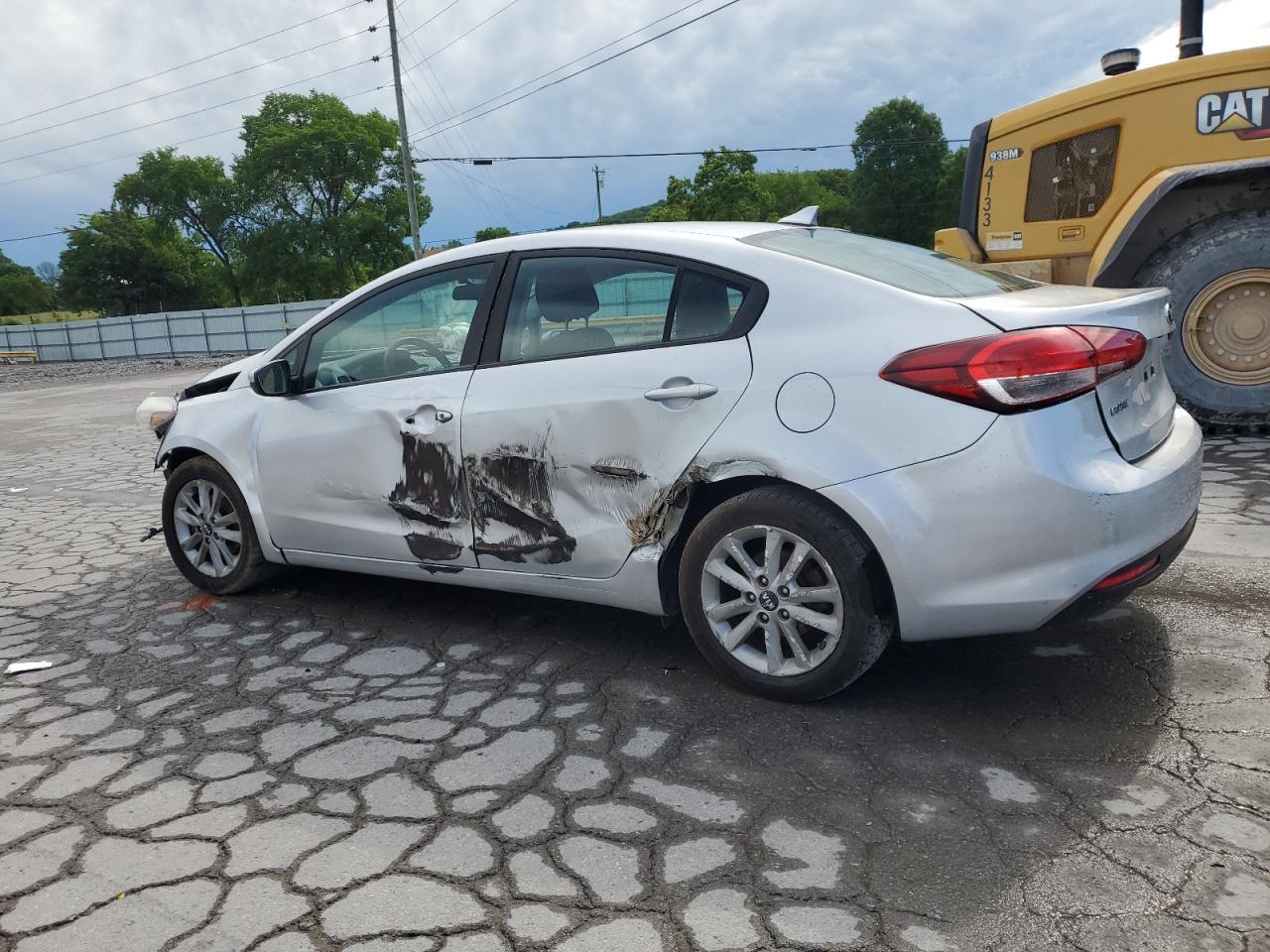 2017 Kia Forte Lx - Image 2