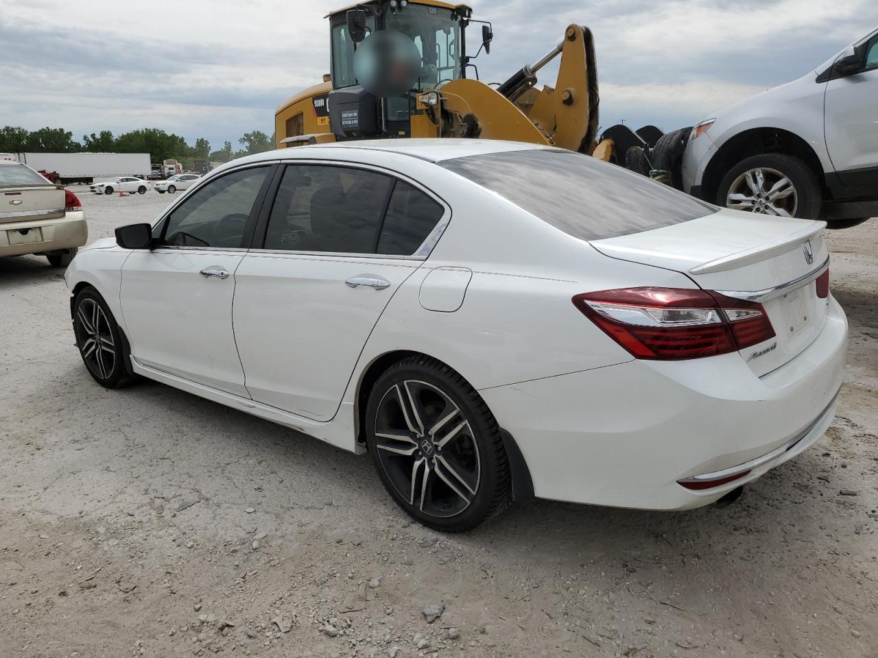 2017 Honda Accord Sport - Фото 2