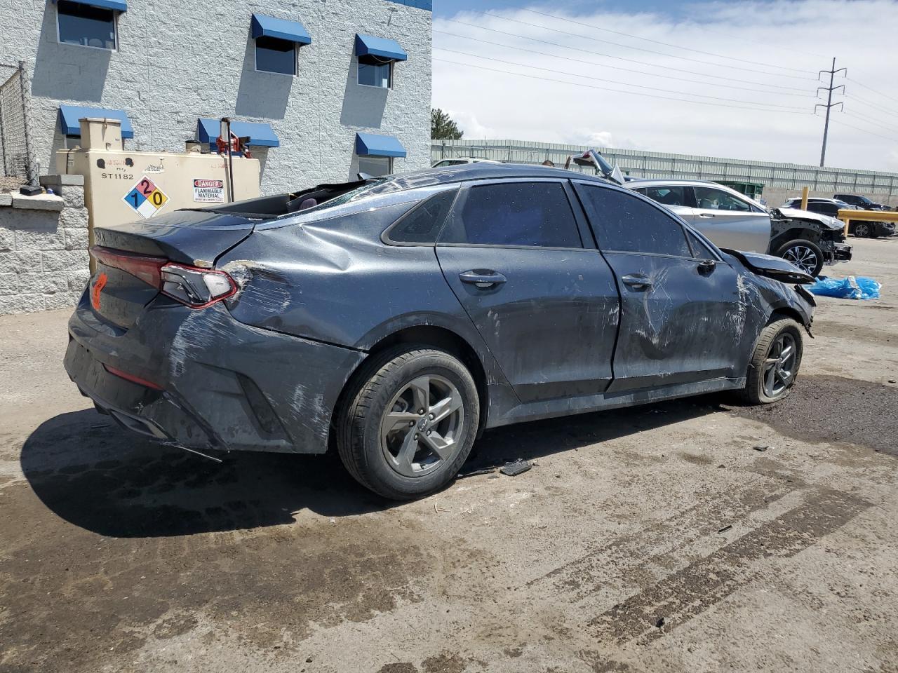 2022 Kia K5 Lxs - Фото 3