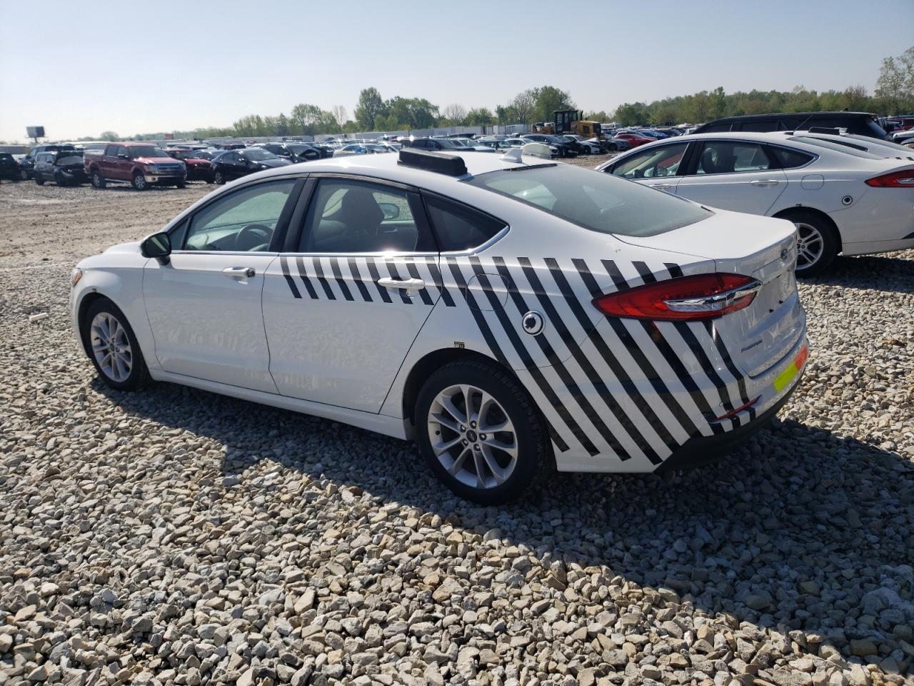 2020 Ford Fusion Se - Фото 2