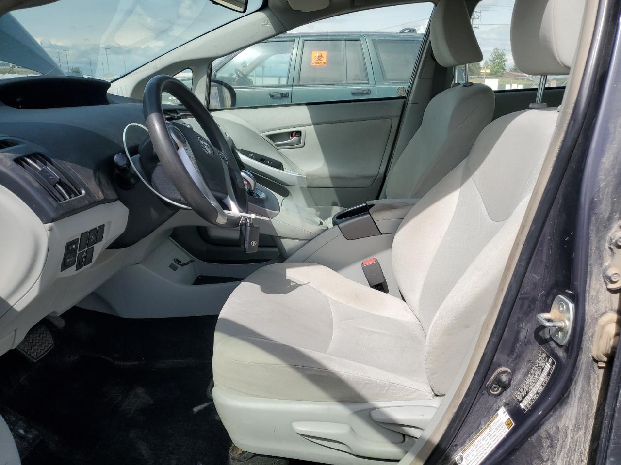 2014 Toyota Prius - Image 7