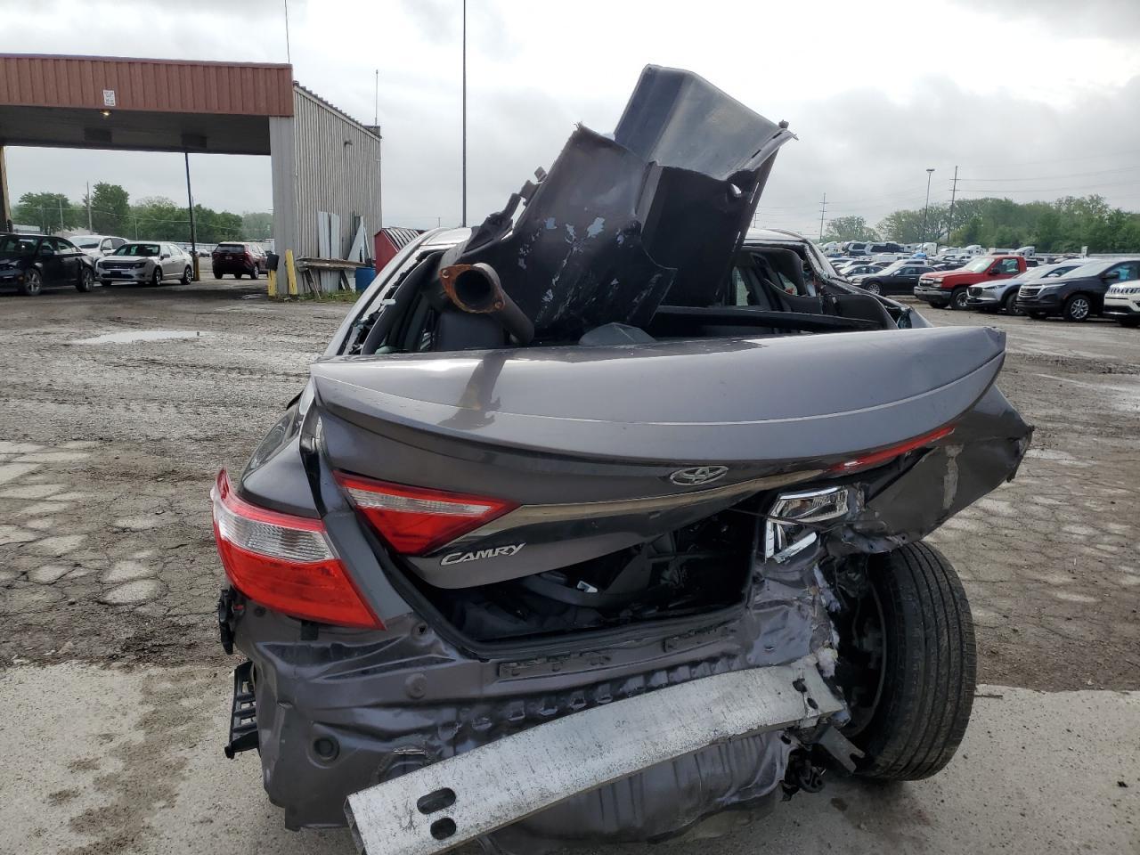 2015 Toyota Camry Le - Фото 6