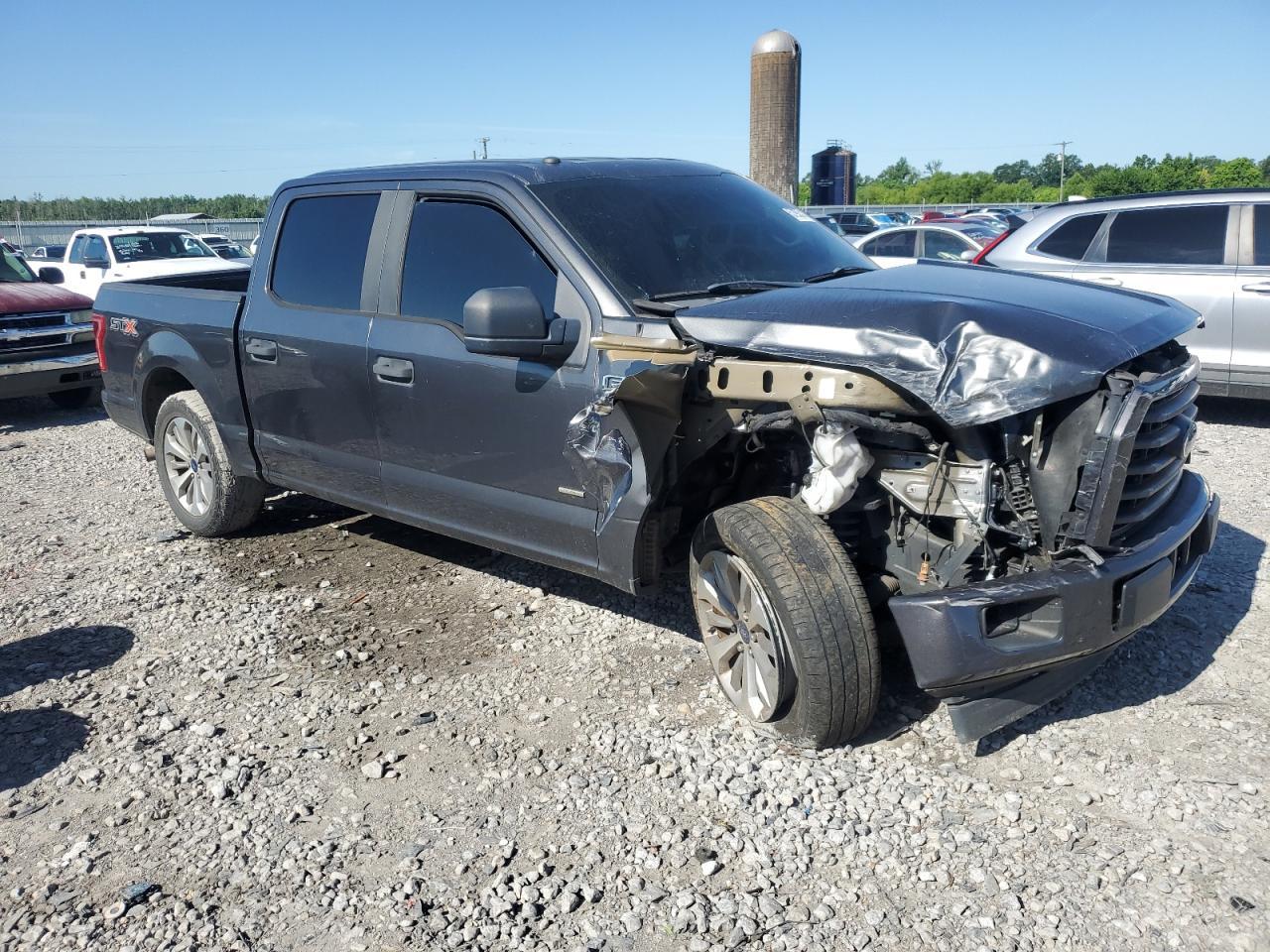2017 Ford F150 Supercrew - Image 4
