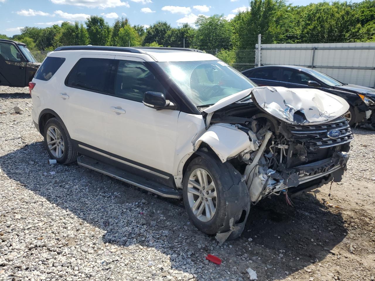 2016 Ford Explorer Xlt - Image 4