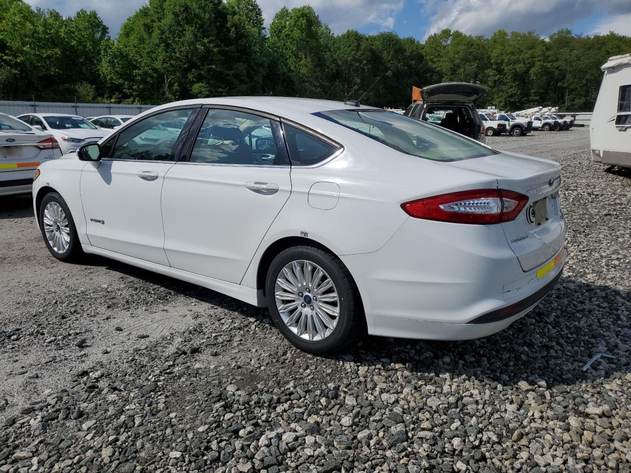 2015 Ford Fusion Se Hybrid - Фото 2