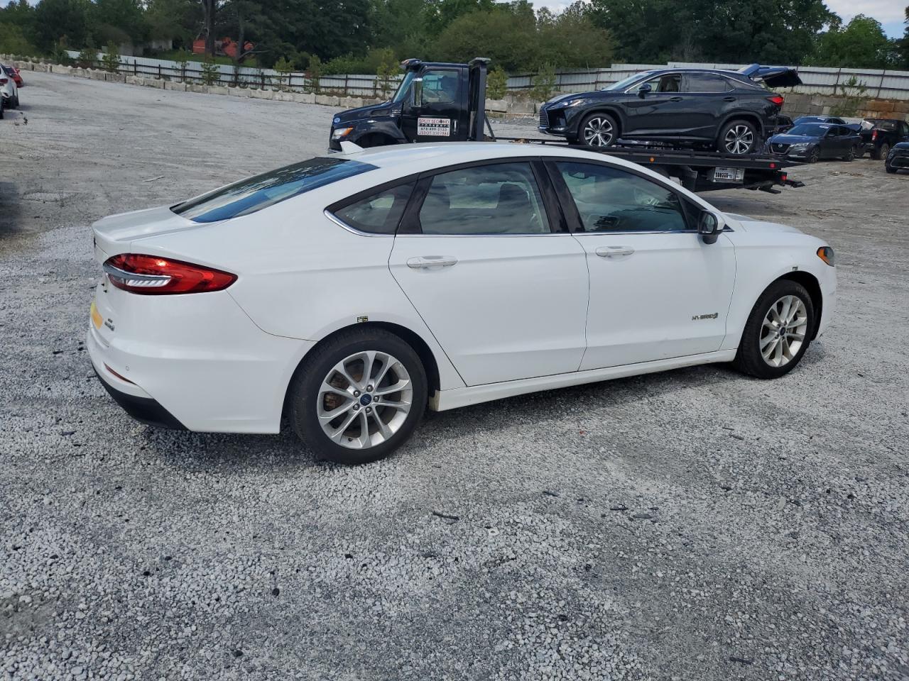 2019 Ford Fusion Se - Image 3