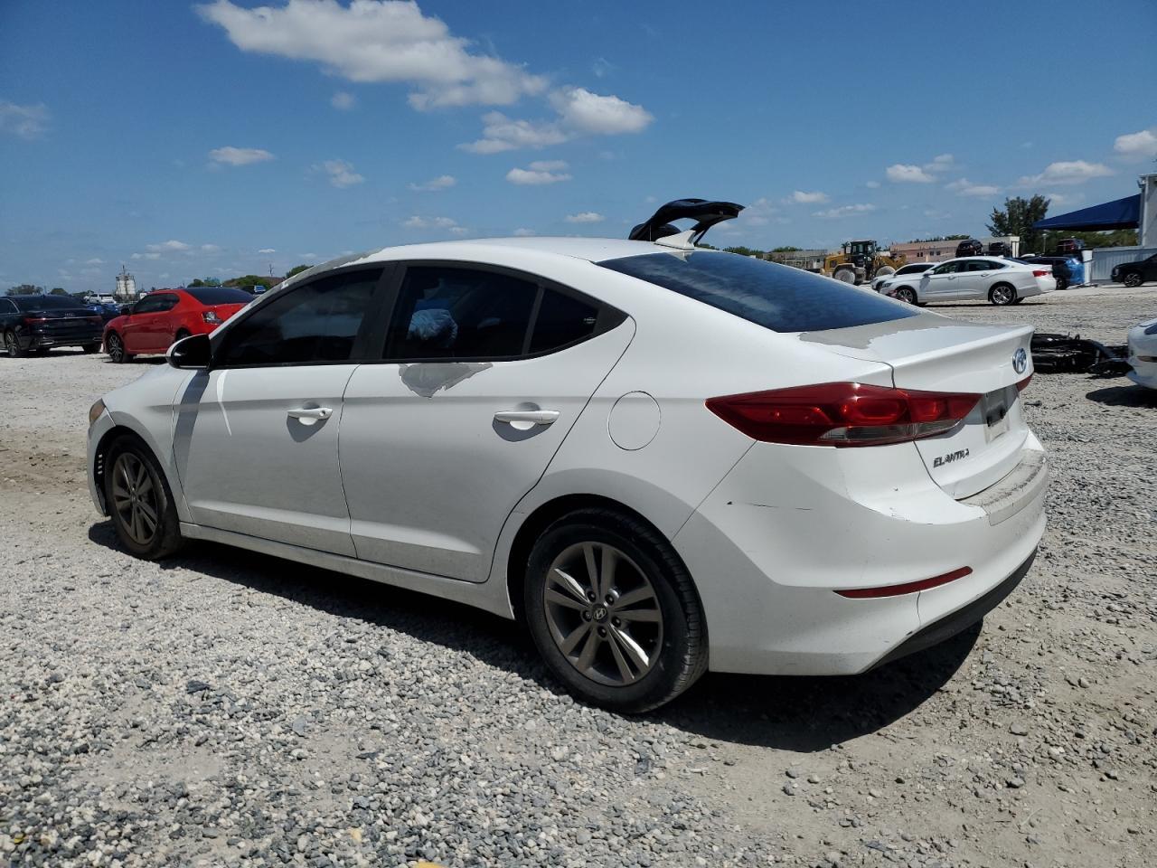 2017 Hyundai Elantra Se - Фото 2