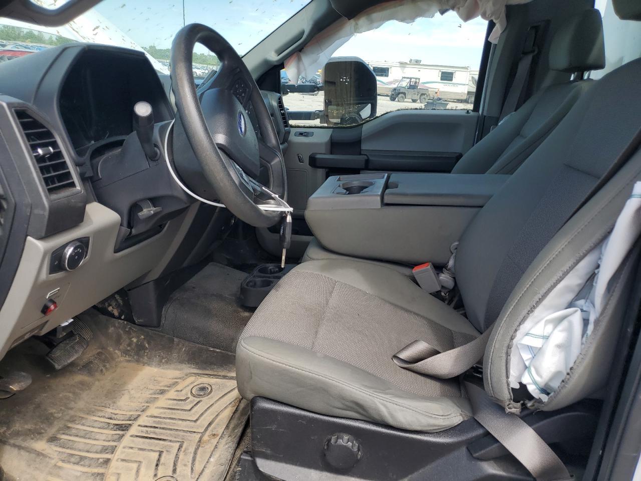 2019 Ford F350 Super Duty - Image 7