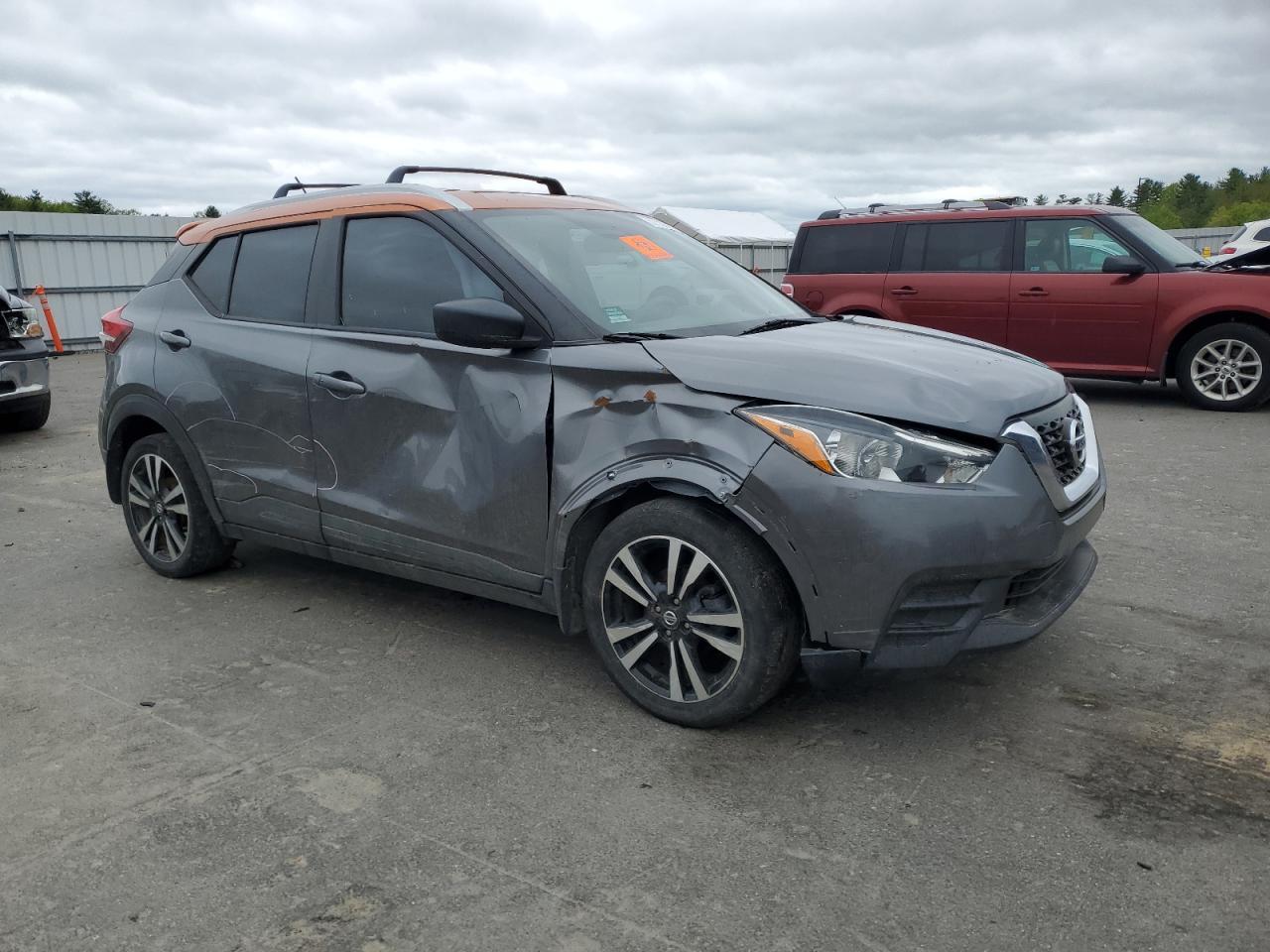 2019 Nissan Kicks S - Image 4