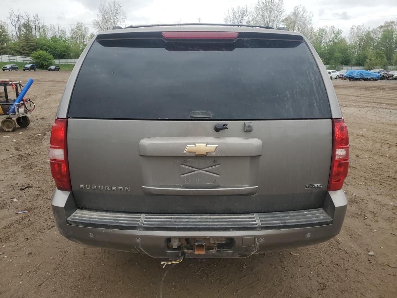 2007 Chevrolet Suburban K1500 - Image 6
