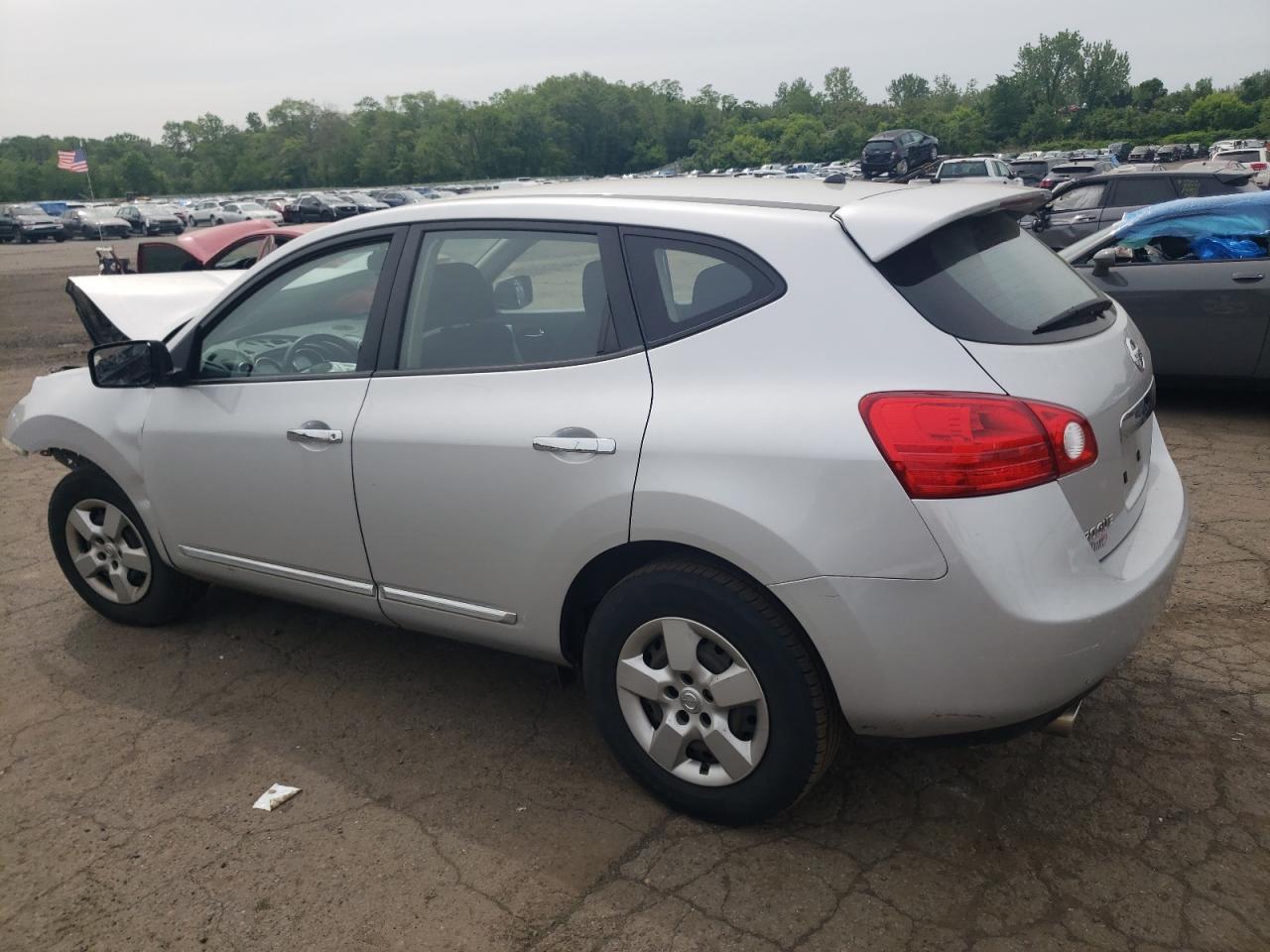 2013 Nissan Rogue S - Фото 2