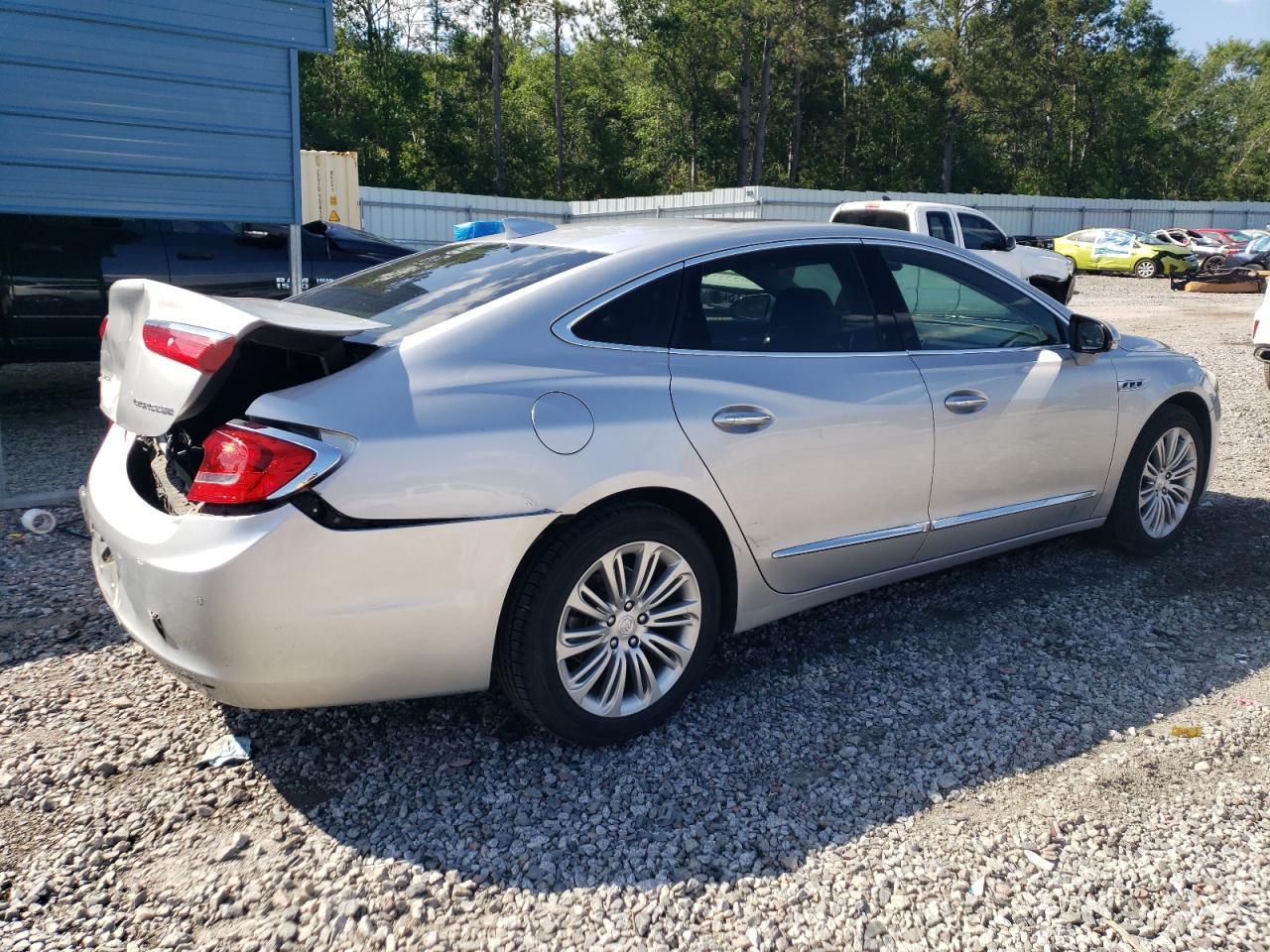 2018 Buick Lacrosse Premium - Фото 3