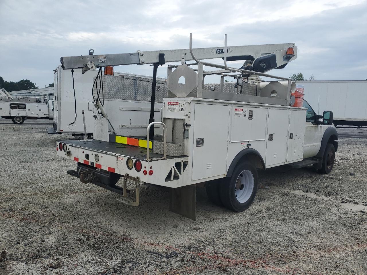 2013 Ford F450 Super Duty - Фото 3