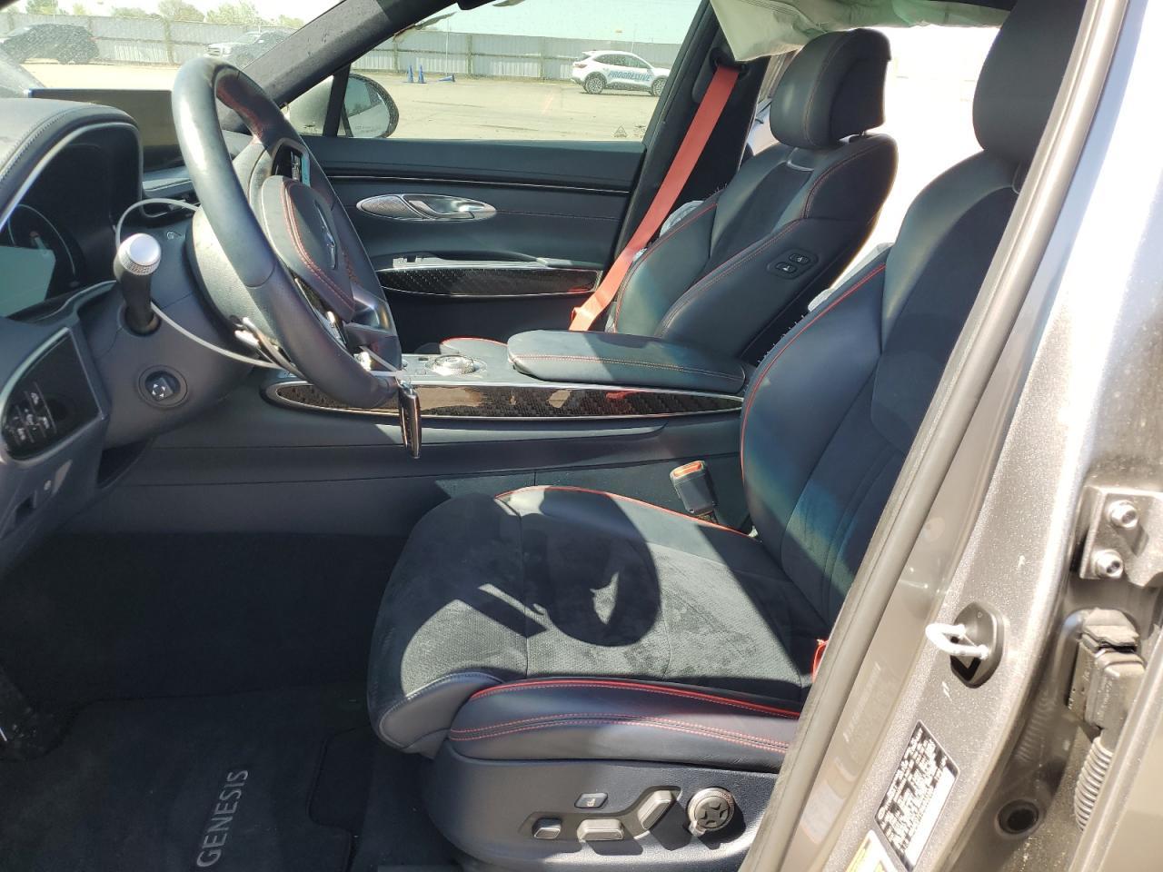 2022 Genesis Gv70 - Image 7
